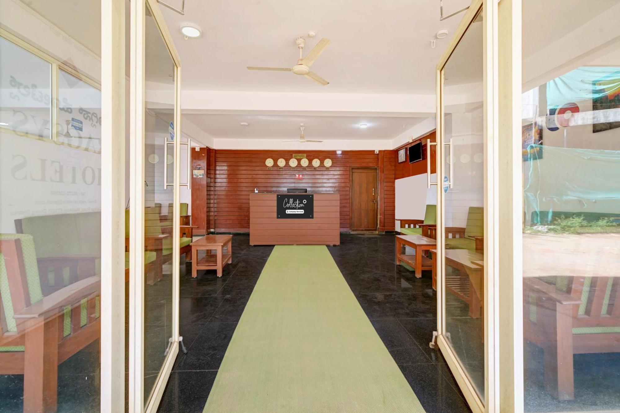 首都o 73880拉格西斯酒店 马迪凯里 外观 照片